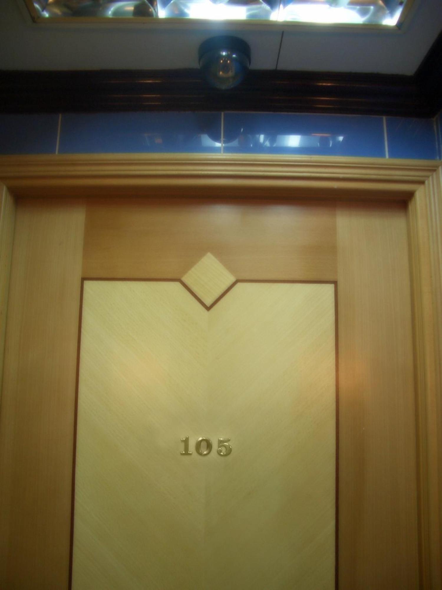 Oriental Pearl Budget Hotel Hongkong Buitenkant foto